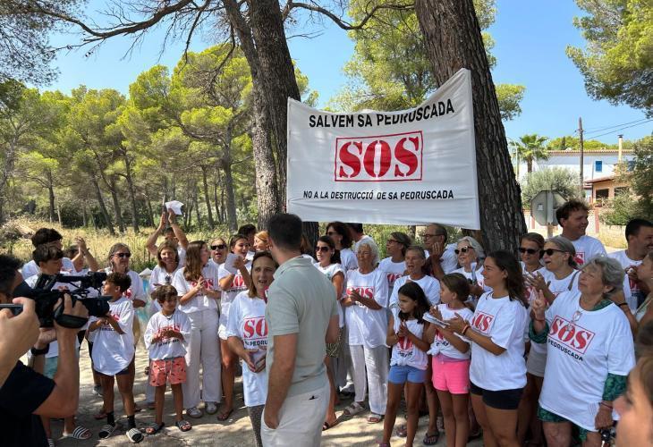 Vecinos de Sa Pedruscada en la manifestación